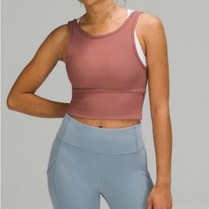 Lululemon Top size 6 - Pivot ribbed top - mauve color - reversible
